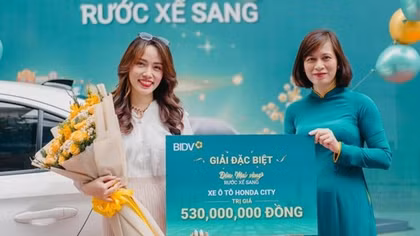 BIDV trao giải thưởng ô tô Honda City cho khách hàng