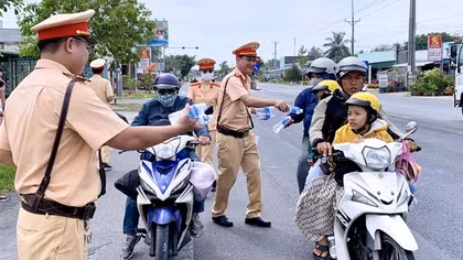 CSGT Bạc Liêu xử phạt trên 1.000 “ma men”