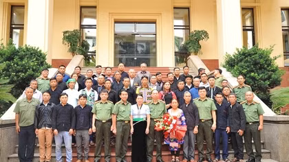 Người có uy tín ở Lai Châu gương mẫu, tích cực tham gia phong trào bảo vệ ANTT