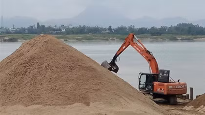 Thủ tướng yêu cầu rà soát việc đấu giá 3 mỏ cát cao bất thường tại Hà Nội