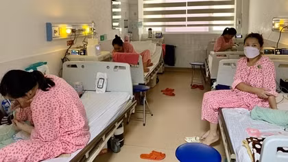 Thấy gì sau nửa tháng áp dụng khung giá dịch vụ y tế theo yêu cầu mới?