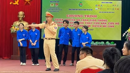 Ra quân chiến dịch "Kỳ nghỉ hồng", "Hành quân xanh"
