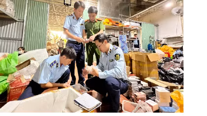Livestream bán hàng nghìn sản phẩm giả các thương hiệu nổi tiếng