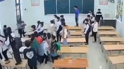 "Tùng bê" trong giáo dục