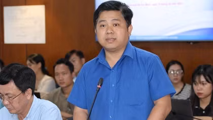 Lạm thu đầu năm học: Phụ huynh cần phản ánh cụ thể tên trường
