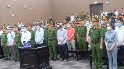 16 bị cáo kháng cáo xin giảm nhẹ hình phạt, 2 bị cáo kêu oan trong vụ án “chuyến bay giải cứu”