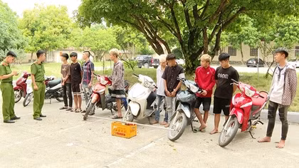 Xử lý nhóm thanh thiếu niên tụ tập gây rối trật tự công cộng