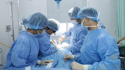 Cứu sống người đàn ông bị đâm 3 vết thấu ngực