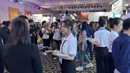 Lừa tổ chức Hội thảo ứng dụng công nghệ để quảng bá, lôi kéo tham gia sàn Forex quốc tế