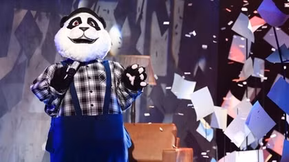 Bố Gấu Hoàng Hải: Màn lộ diện "cứu" The Masked Singer 2