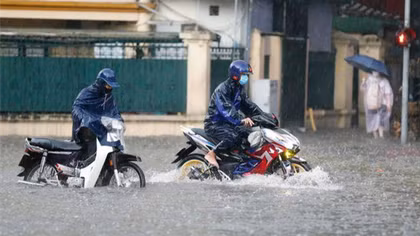 Áp thấp nhiệt đới sắp xuất hiện, miền Bắc đón hai đợt mưa lớn