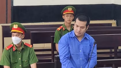 Đánh chết bạn nhậu vì mâu thuẫn khi hát karaoke