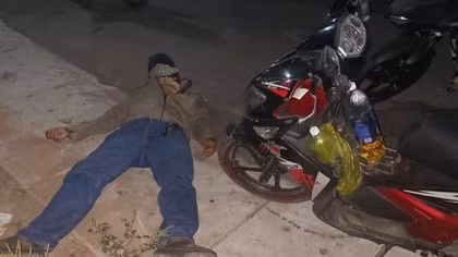 Nghi phạm giết người phụ nữ trong phòng trọ tự sát bên hè đường