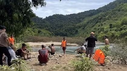 Tìm thấy thi thể người đàn ông mất tích khi di chuyển qua khe suối