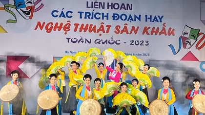 Nhiều cuộc thi sân khấu, nhưng tẻ nhạt nội dung