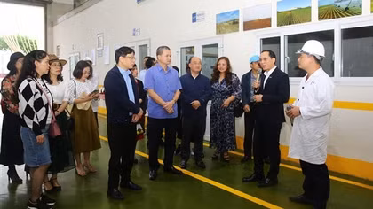Đoàn công tác Báo CAND tham quan thực tế tại Tập đoàn TH