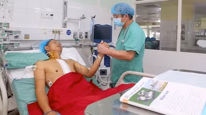Bác sĩ chạy đua với thời gian, lập kỳ tích ca ghép tim xuyên Việt