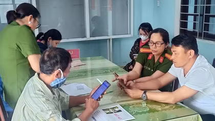 Ghi nhận ở đơn vị vùng "rốn lũ" 10 năm liền giữ vững danh hiệu Quyết thắng