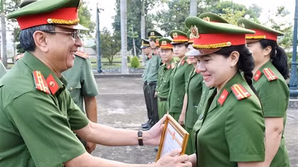 Công an Trà Vinh khen thưởng 23 tập thể, cá nhân thực hiện Chiến dịch “90 ngày đêm”