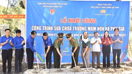 Đoàn Thanh niên Văn phòng Bộ Công an hỗ trợ hơn 400 triệu đồng tại Hà Tĩnh