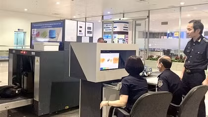 Buôn lậu qua Cảng hàng không Tân Sơn Nhất diễn biến ngày càng phức tạp