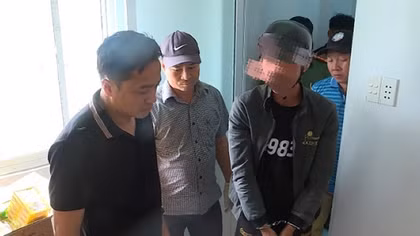 Phát hiện "nhà máy" sản xuất ma túy dạng “nước vui” quy mô lớn