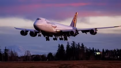 Boeing chào tạm biệt "nữ hoàng bầu trời" một thời