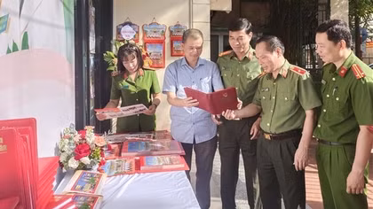 Bộ lịch CAND năm 2024 phản ánh ấn tượng, sinh động các hoạt động của lực lượng CAND