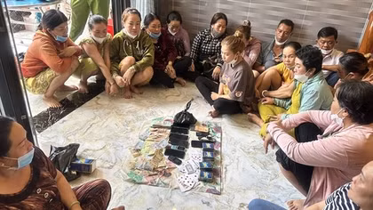 14 phụ nữ sát phạt trên sòng bạc trăm triệu