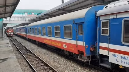 Tết Giáp Thìn 2024, đường sắt cung ứng hơn 200.000 vé tàu tuyến Bắc – Nam