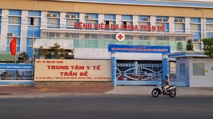 Bắt phó phòng kế toán Trung tâm y tế huyện