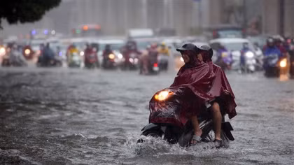 Mưa to khắp miền Bắc vào buổi sáng, chiều giảm mạnh