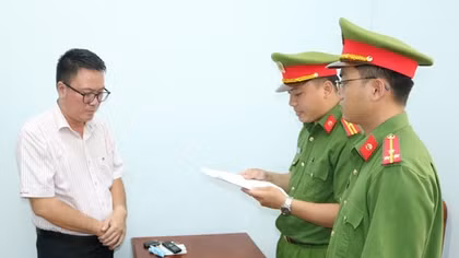 Giả danh “cò đất” chiếm đoạt hơn 9 tỷ đồng