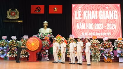 Đổi mới phương pháp dạy học, gắn lý luận với thực tiễn chiến đấu của lực lượng CAND