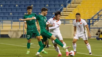 Nhận 2 thẻ đỏ, U23 Việt Nam thua đậm Iraq