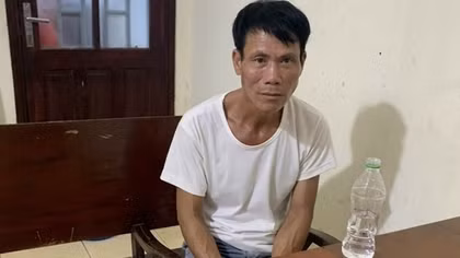 Khởi tố kẻ say rượu chém 2 người cùng xã thương vong