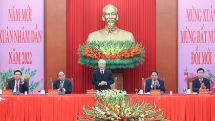 Tổng Bí thư Nguyễn Phú Trọng chúc Tết các lãnh đạo, nguyên lãnh đạo Đảng, Nhà nước