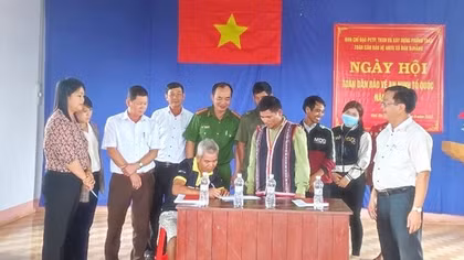 Giúp đồng bào dân tộc thiểu số nâng cao ý thức chấp hành pháp luật