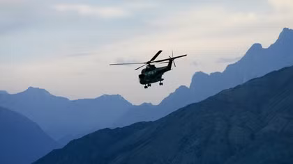 Rơi máy bay cứu trợ, tướng quân đội Pakistan cùng 5 người tử nạn