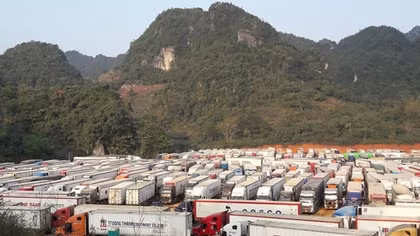 Lạng Sơn tiếp tục khuyến cáo dừng đưa nông sản lên cửa khẩu