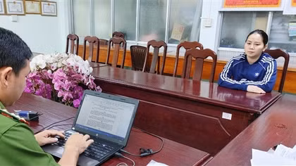 Bắt tạm giam nữ Giám đốc Công ty Toàn Cầu buôn lậu nước giải khát