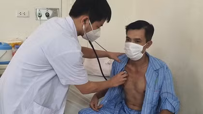 Cứu sống bệnh nhân mắc bệnh hiếm kén khí phổi nguy kịch
