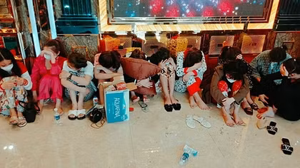 28 đối tượng dương tính với ma túy trong quán karaoke Mr. Rìn