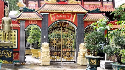 Buộc phá dỡ công trình phục vụ sinh hoạt theo cái gọi "Bửu Sơn Kỳ Hương Phật"