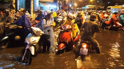 Trình vốn "khủng" 101,5 nghìn tỉ, TP Hồ Chí Minh loay hoay với mưa ngập, triều cường