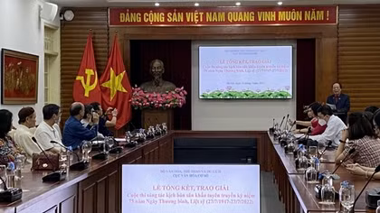 Trao giải cuộc thi viết kịch bản sân khấu kỷ niệm 75 năm Ngày Thương binh liệt sĩ