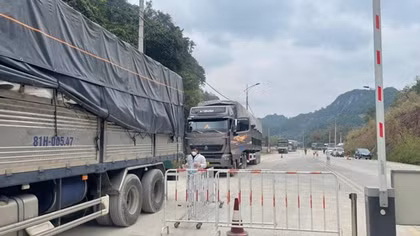 Hơn 1.800 xe hàng nông sản tồn ở khu vực cửa khẩu Lạng Sơn