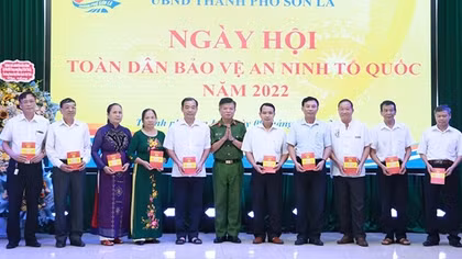 Đẩy mạnh phong trào Toàn dân bảo vệ an ninh Tổ quốc tại Sơn La