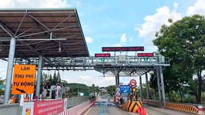 Chính phủ yêu cầu đẩy nhanh tiến độ dự án thu phí không dừng của VEC