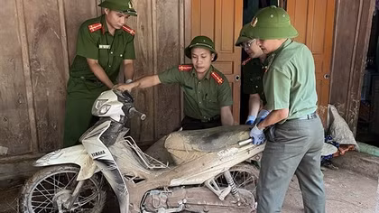Công an Nghệ An tăng quân giúp dân khắc phục hậu quả lũ quét